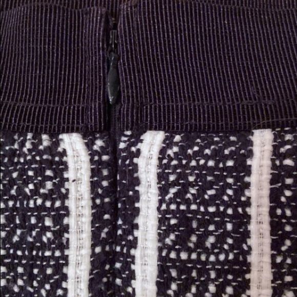 ANN TAYLOR Striped Tweed Pencil Skirt - Picture 6 of 8